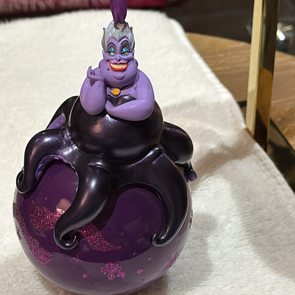 DISNEY Store, RARE Ursula Purple Glass Ball Sketchbook Ornament, PRISTINE - Picture 7 of 17